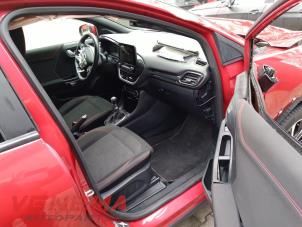 Ford Puma 1.0 Ti-VCT EcoBoost mHEV 12V Épave (2022, Métallisé, Rouge)