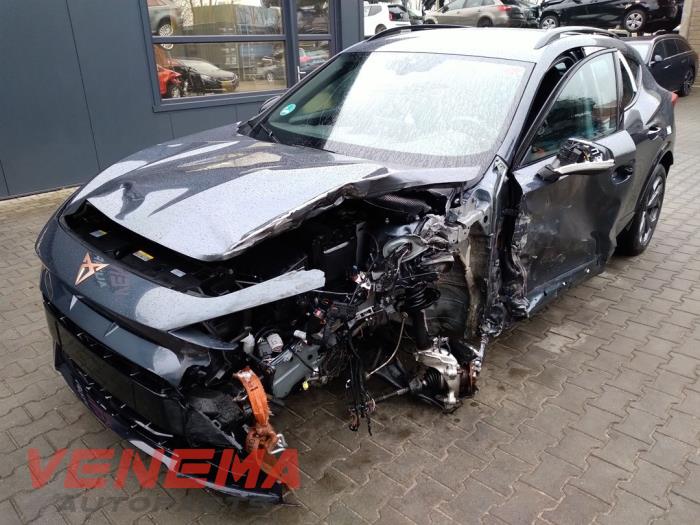 Cupra Formentor 1.5 e-Hybrid VZ 16V Épave (2025, Métallisé)