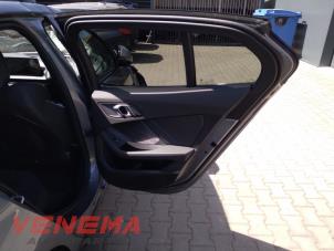 BMW 1 serie 120 1.5 TwinPower Turbo 12V Épave (2025, Métallisé, Gris)