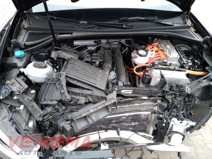 Audi Q3 1.4 45 TFSI e 16V Épave (2023, Métallisé, Noir)