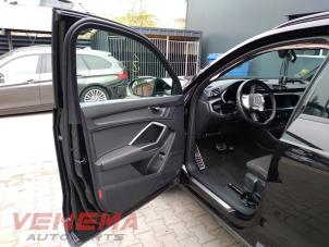 Audi Q3 1.4 45 TFSI e 16V Épave (2023, Métallisé, Noir)