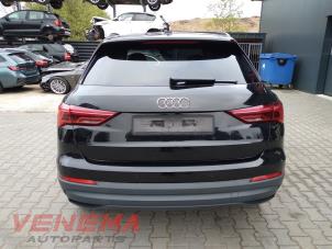 Audi Q3 1.4 45 TFSI e 16V Épave (2023, Métallisé, Noir)