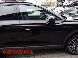 Audi Q3 1.4 45 TFSI e 16V Épave (2023, Métallisé, Noir)