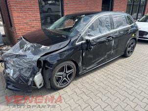 Mercedes B 1.3 B-200 Turbo 16V Vehículo de desguace (2021, Metálico, Negro)