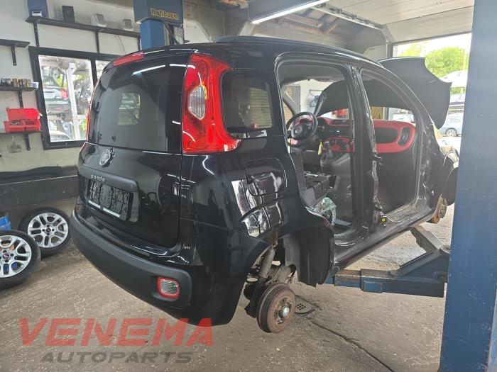 Fiat Panda 0.9 TwinAir Turbo 85 Épave (2012, NERO)