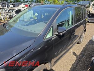 Volkswagen Touran 1.6 TDI 16V Vehículo de desguace (2011, Metálico)