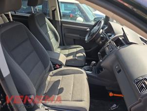 Volkswagen Touran 1.6 TDI 16V Vehículo de desguace (2011, Metálico)