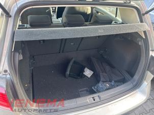 Volkswagen Golf VII 1.5 TSI Evo BMT 16V Épave (2018, Métallisé, Champagne)