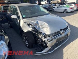 Volkswagen Golf VII 1.5 TSI Evo BMT 16V Épave (2018, Métallisé, Champagne)