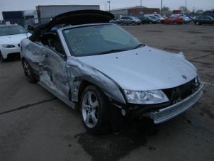Saab 9-3 II 1.8t 16V Épave (2007, Métallisé, Argenté)