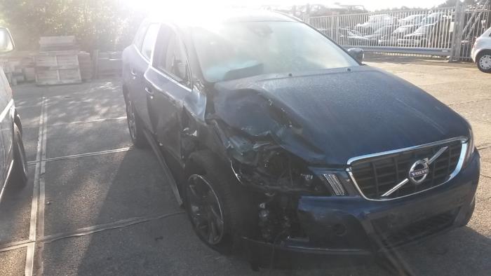 Volvo XC60 I 3.2 24V AWD Skrotfordon (2012, BLAUW)