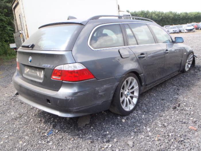 BMW 5 serie 525d 24V Épave (2006, Gris)