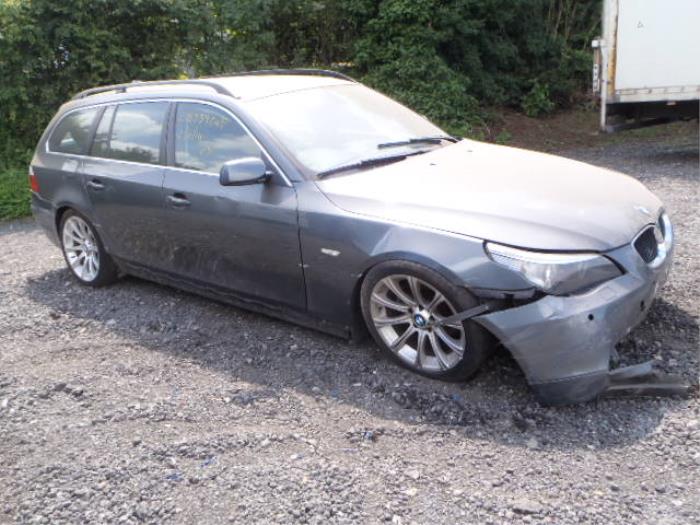 BMW 5 serie 525d 24V Épave (2006, Gris)