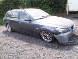 BMW 5 serie 525d 24V Épave (2006, Gris)