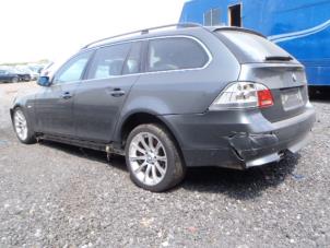 BMW 5 serie 525d 24V Épave (2006, Gris)