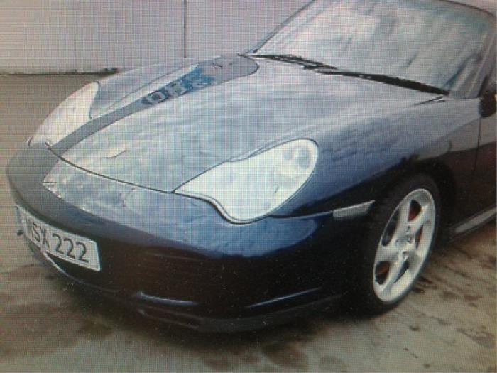 Porsche 911 3.6 Carrera 4 24V Épave (2004, Bleu)