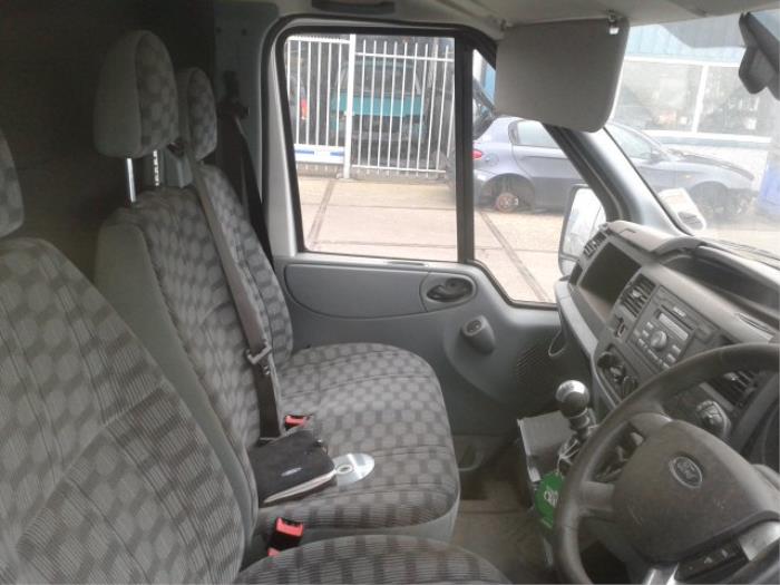 Ford Transit 2.2 TDCi 16V Euro 5 Épave (2012, Argenté)