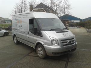 Ford Transit 2.2 TDCi 16V Euro 5 Épave (2012, Argenté)