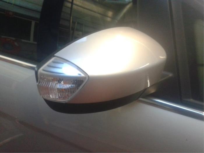Ford C-Max 1.6 TDCi 16V Van Samochód złomowany (2014, Ciemny, Moondust, Moonmist)