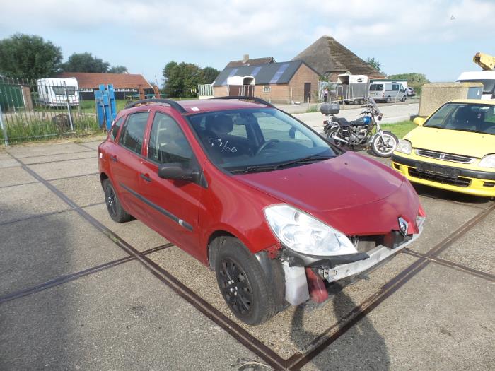 Renault Clio Iii Estate Grandtour Kr 1 2 16v 75 Salvage Year Of Construction 08 Colour Red Proxyparts Com