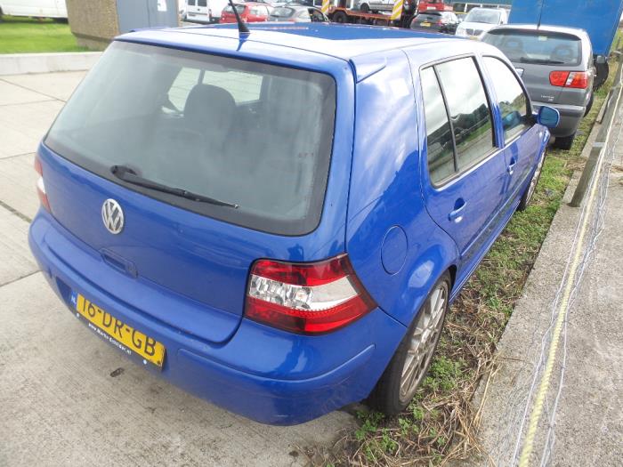 VOLKSWAGEN GOLF 4 cylindre1595 Bleu foncé, Pièces et Accessoires pour  véhicules à Fès