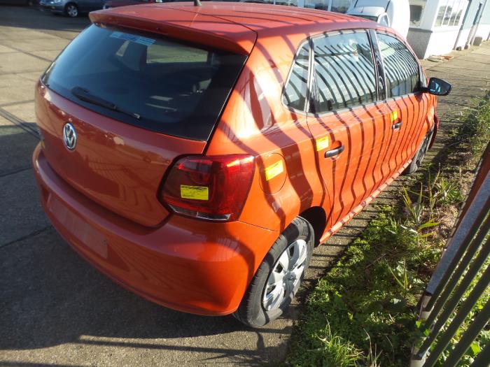 Volkswagen Polo Épave (2010, Rouge)