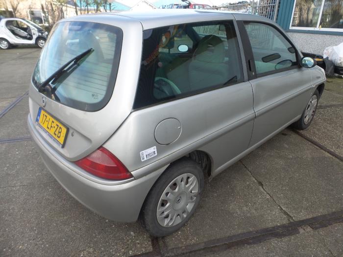 Lancia ypsilon 2002