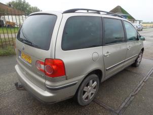 Volkswagen Sharan 2.0 TDI Vehículo de desguace (2006, Beige)