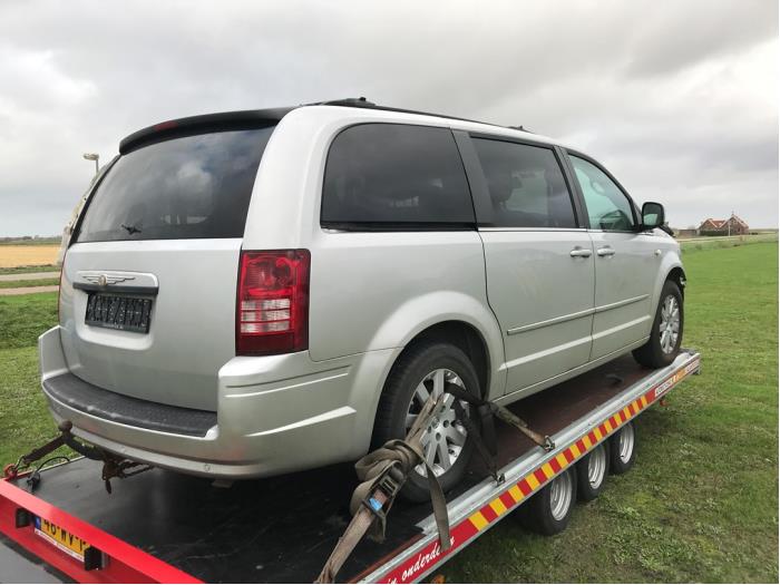 Chrysler Voyager Skrotfordon (2008, GRIJS)