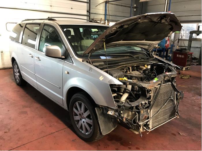Chrysler Voyager Skrotfordon (2008, GRIJS)