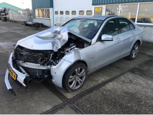 Mercedes C 1.8 C-180 CGI 16V Épave (2011, Gris)