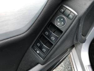 Mercedes C 1.8 C-180 CGI 16V Épave (2011, Gris)