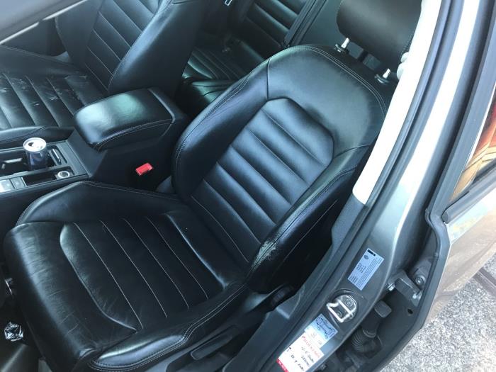Volkswagen Golf VII 1.6 TDI BlueMotion 16V Salvage vehicle (2013, Gray)