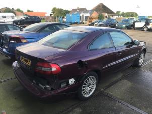 Volvo C70 2.0 T 20V Épave (2000, Violet)