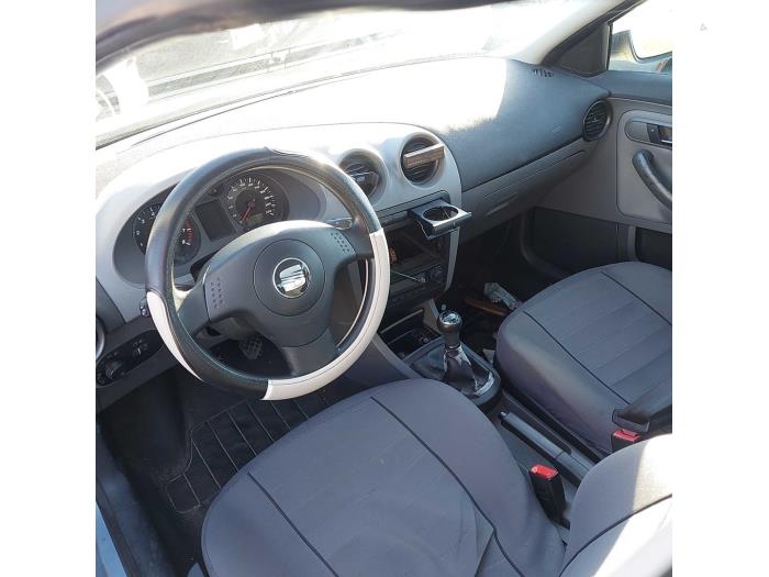 Seat Ibiza III 1.4 16V 100 Schrottauto (2002, Blau)