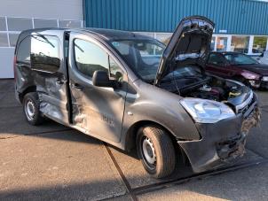 Peugeot Partner 1.6 BlueHDI 75 Épave (2018, Gris)