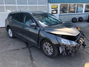 Ford Focus 4 Wagon 1.0 EcoBoost 12V Hybrid 125 Épave (2020, Gris)