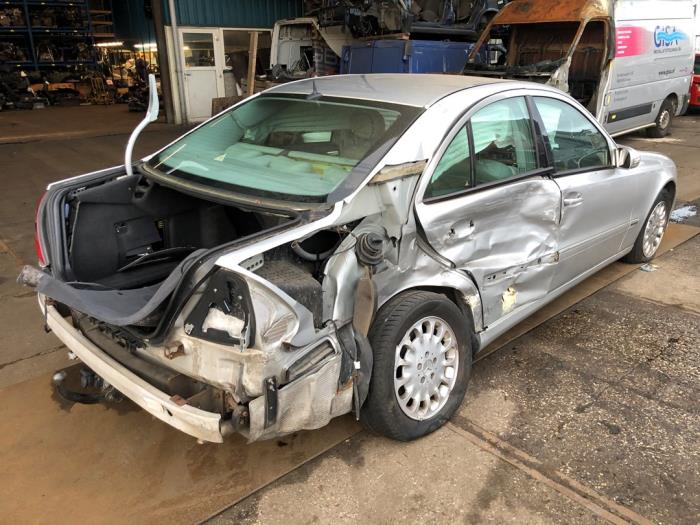 Mercedes E-Klasse Vehículo de desguace (2004, Metálico, Gris plateado)
