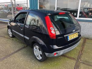 Ford Fiesta 5 1.3 Épave (2006, Bleu)