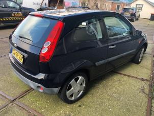 Ford Fiesta 5 1.3 Épave (2006, Bleu)
