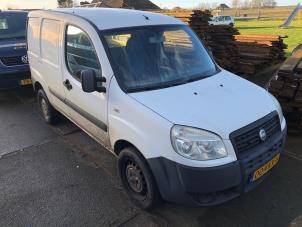 Fiat Doblo Épave (2007, Blanc)