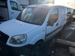 Fiat Doblo Épave (2007, Blanc)