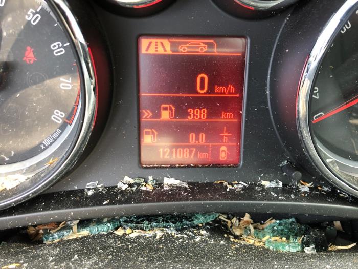 Opel Zafira Tourer 1.6 SIDI Eco Turbo 16V Schrottauto (2016, Grün)