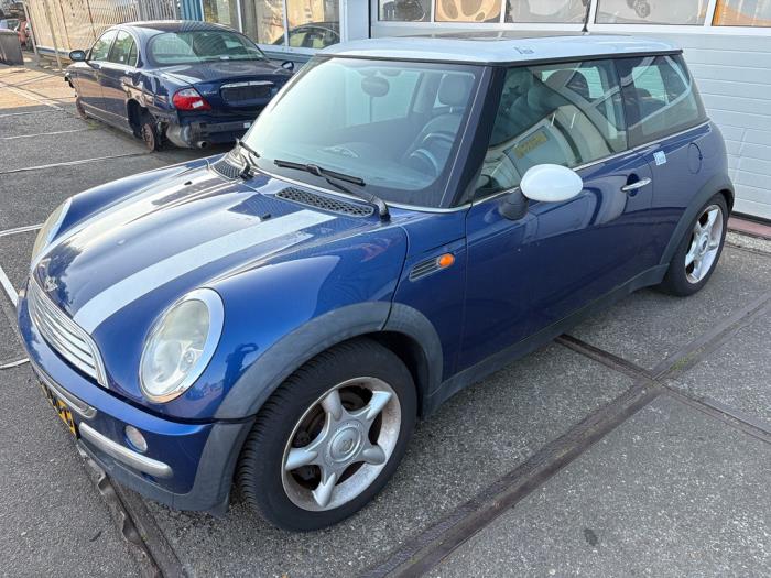 Mini Cooper Épave (2002, Bleu)