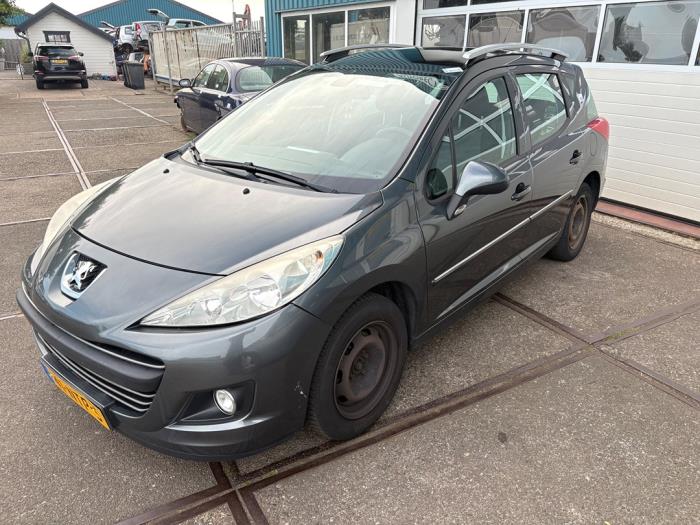 Peugeot 207 SW 1.4 16V Vti  (Épave)