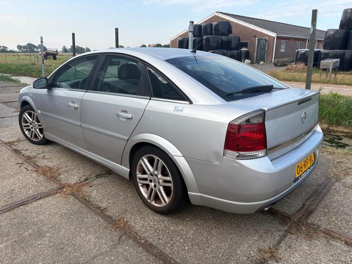 Opel Vectra C GTS 2.2 DIG 16V  (Épave)