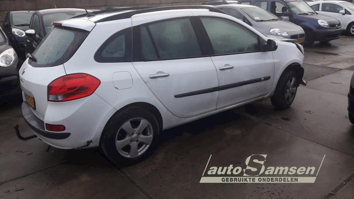 Renault Clio Iii Estate Grandtour Kr 1 2 16v Tce 100 Salvage Year Of Construction 10 Colour White Proxyparts Com
