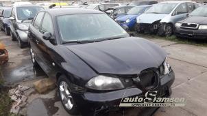 Seat Ibiza III 1.2 12V Vehículo de desguace (2007, Negro)