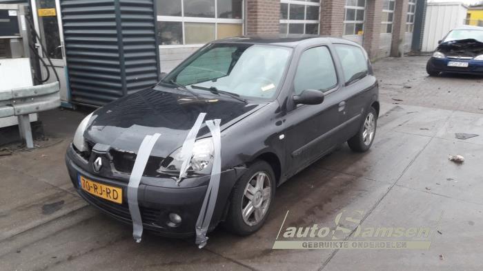 Renault Clio II 1.4 16V Salvage vehicle (2005, Black)