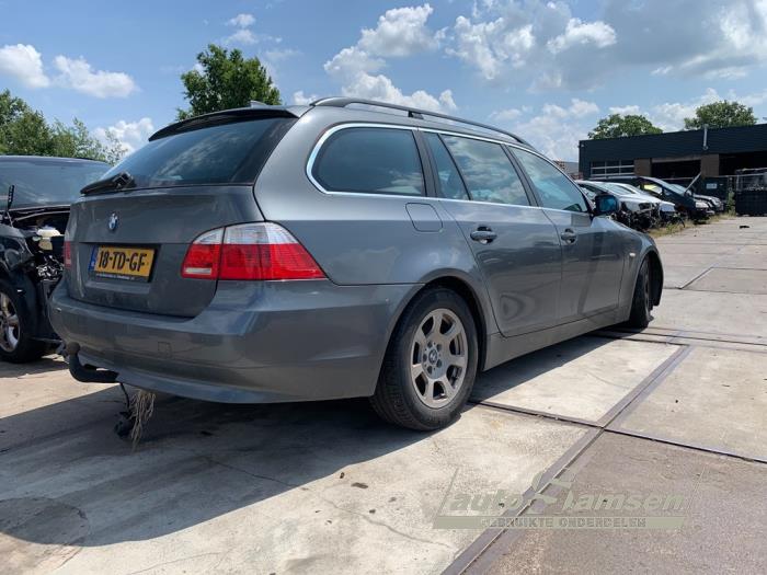 BMW 5 serie Touring 520d 16V Edition Fleet Schrottauto (2006, Grau) 